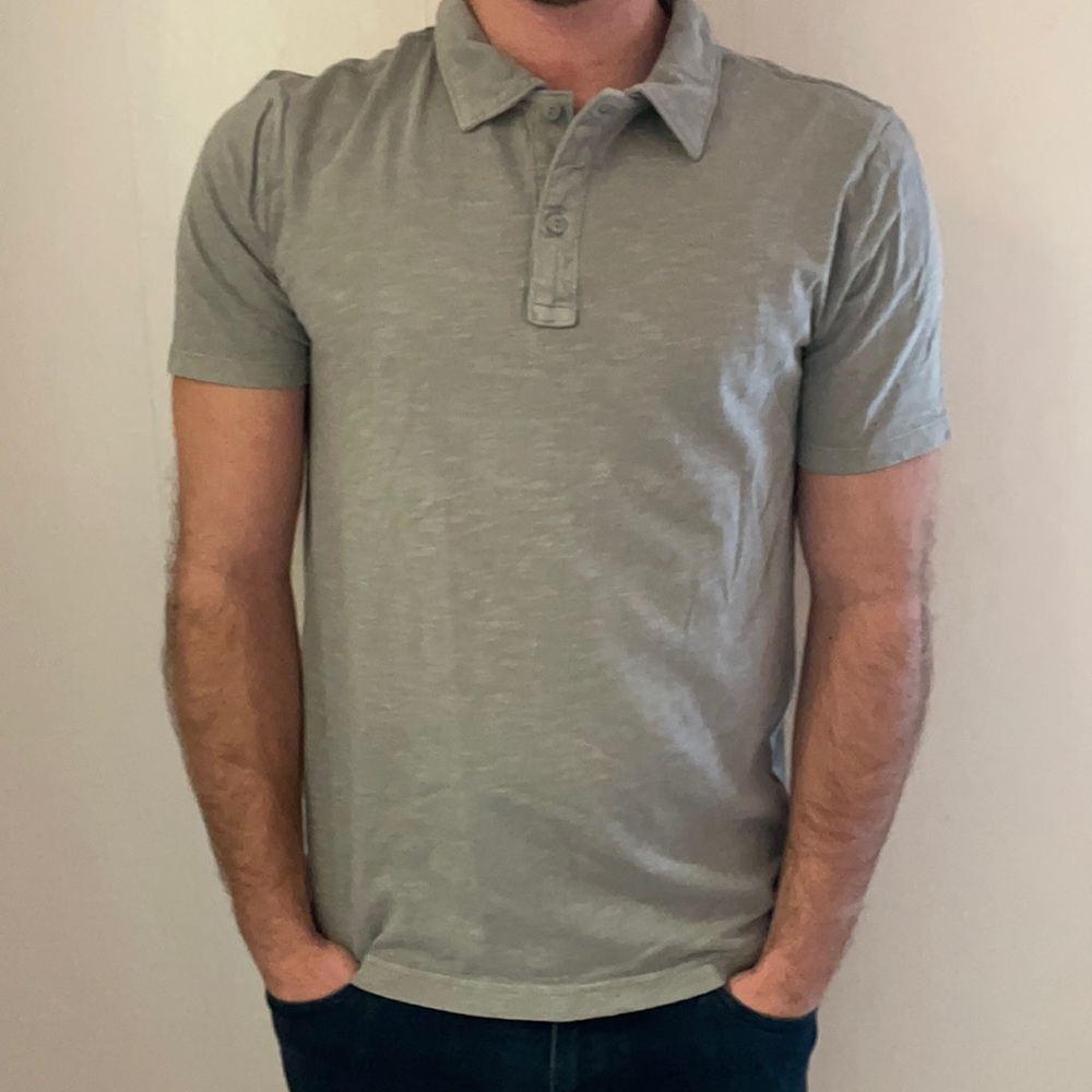 Men’s Gap short sleeve polo
